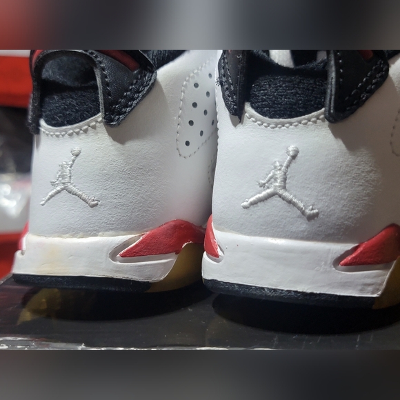 Jordan 6 Retro - Picture 3 of 4